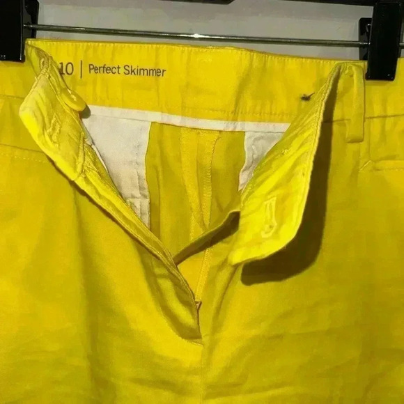 TALBOTS Perfect Skimmer Curvy Yellow Cropped Chino Pants Size 10P Petite - Picture 4 of 7